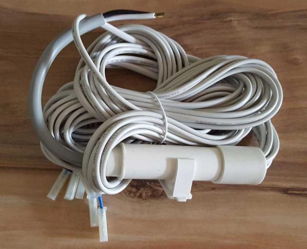 Verteiler mit AMP-Stecker